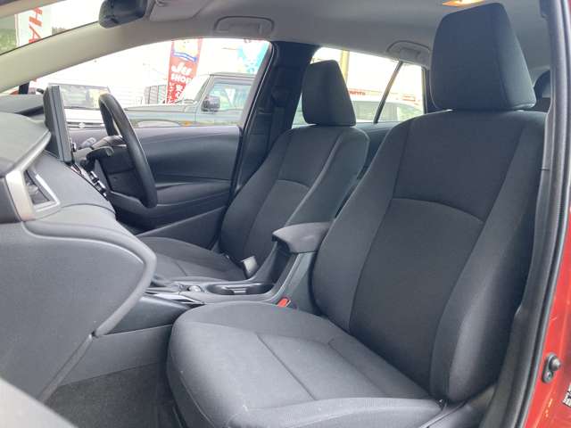 トヨタ カローラ　ツーリング　ハイブリッド １．８ ハイブリッド Ｇ－Ｘ Ｅ－ＦＯＵＲ ４ＷＤ R1年 (東北) 99