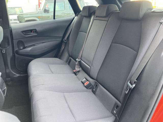 トヨタ カローラ　ツーリング　ハイブリッド １．８ ハイブリッド Ｇ－Ｘ Ｅ－ＦＯＵＲ ４ＷＤ R1年 (東北) 99