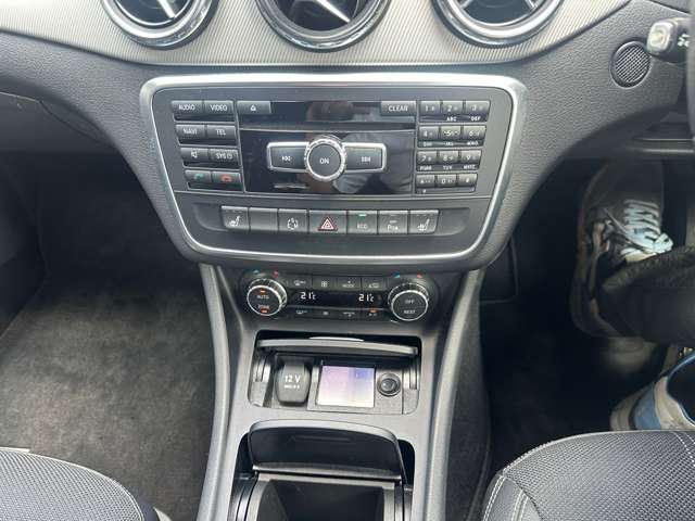 メルセデスベンツ ＧＬＡクラス ＧＬＡ１８０　オフロード H27年 (東海) 99