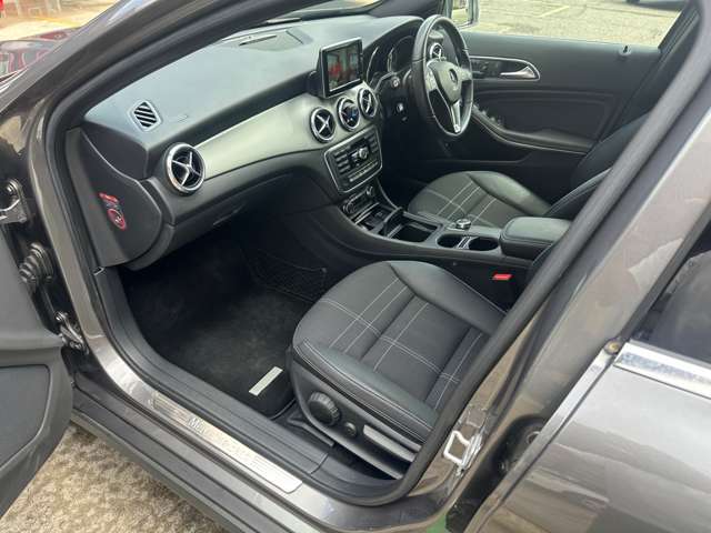 メルセデスベンツ ＧＬＡクラス ＧＬＡ１８０　オフロード H27年 (東海) 99