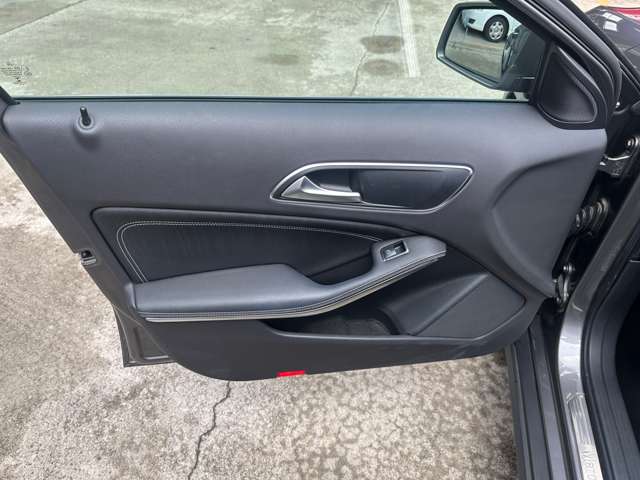 メルセデスベンツ ＧＬＡクラス ＧＬＡ１８０　オフロード H27年 (東海) 99