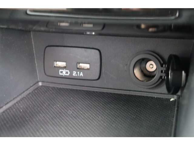 スバル インプレッサスポーツ ２．０ ＳＴＩ スポーツ R4年 (関東) 99