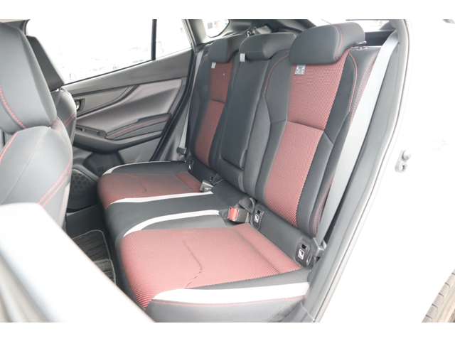 スバル インプレッサスポーツ ２．０ ＳＴＩ スポーツ R4年 (関東) 99