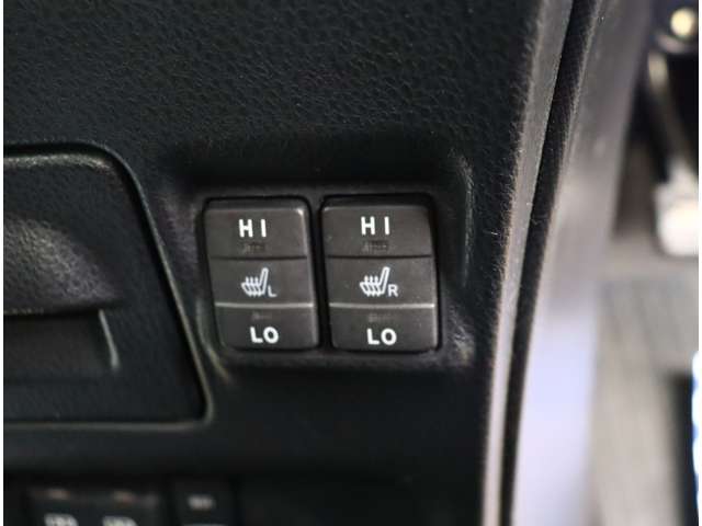 トヨタ ノア １．８ ハイブリッド ＳＩ ＷＸＢ H30年 (関東) 99