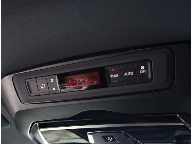 トヨタ ノア １．８ ハイブリッド ＳＩ ＷＸＢ H30年 (関東) 99