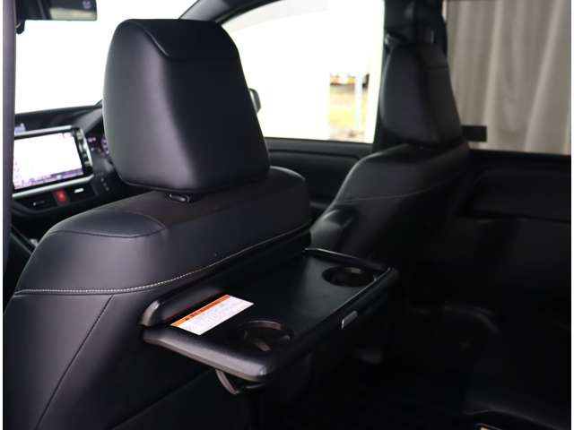 トヨタ ノア １．８ ハイブリッド ＳＩ ＷＸＢ H30年 (関東) 99