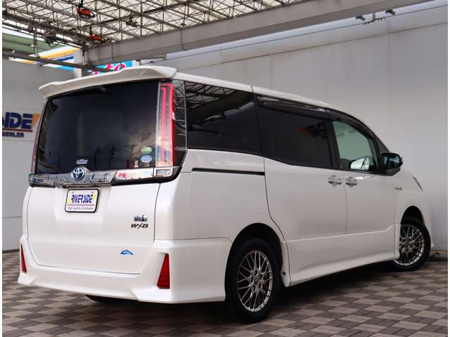 トヨタ ノア １．８ ハイブリッド ＳＩ ＷＸＢ H30年 (関東) 99