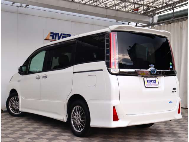 トヨタ ノア １．８ ハイブリッド ＳＩ ＷＸＢ H30年 (関東) 99