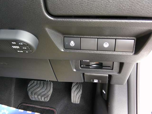 日産 ノートオーラ １．２ ＮＩＳＭＯ R4年 (関東) 99