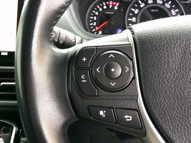 トヨタ ノア ２．０ ＳＩ ＷＸＢＩＩ R2年 (関東) 99