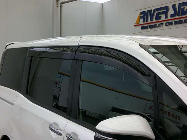 トヨタ ノア ２．０ ＳＩ ＷＸＢＩＩ R2年 (関東) 99