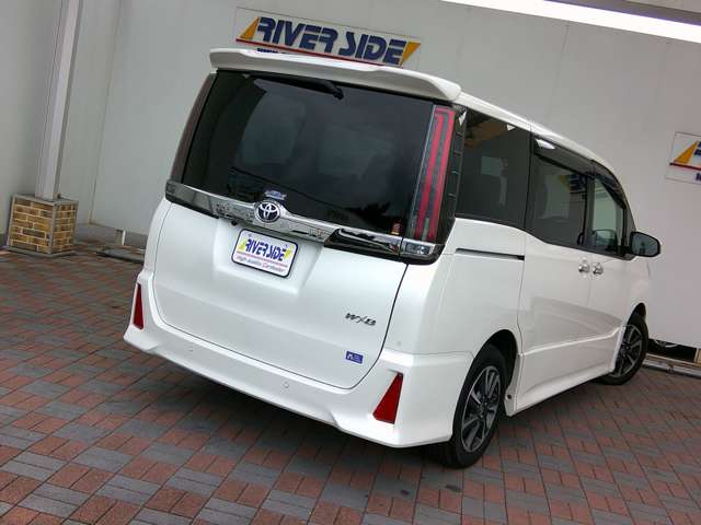 トヨタ ノア ２．０ ＳＩ ＷＸＢＩＩ R2年 (関東) 99