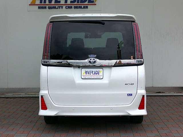 トヨタ ノア ２．０ ＳＩ ＷＸＢＩＩ R2年 (関東) 99