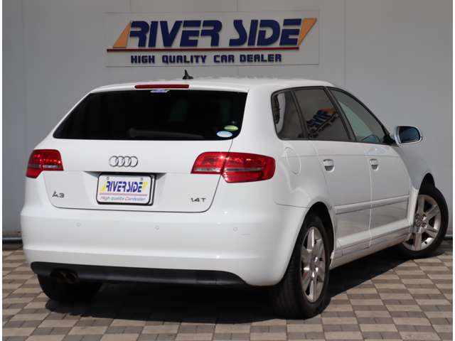 アウディ Ａ３　スポーツバック １．４　ＴＦＳＩ H24年 (関東) 99