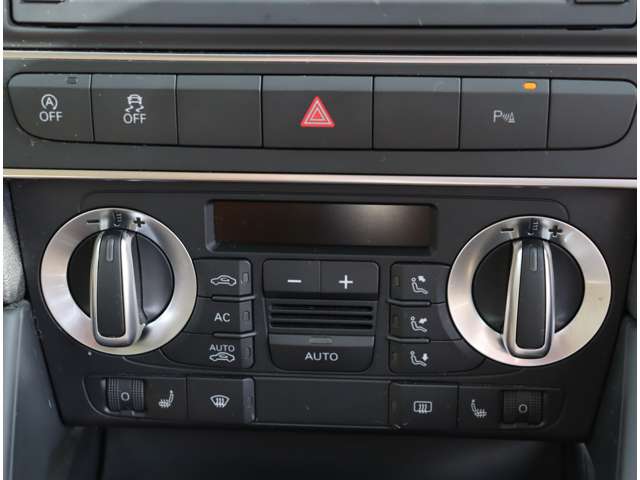 アウディ Ａ３　スポーツバック １．４　ＴＦＳＩ H24年 (関東) 99