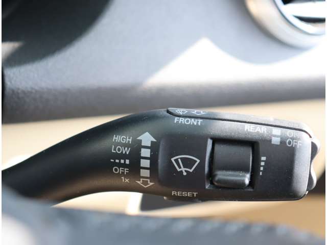 アウディ Ａ３　スポーツバック １．４　ＴＦＳＩ H24年 (関東) 99