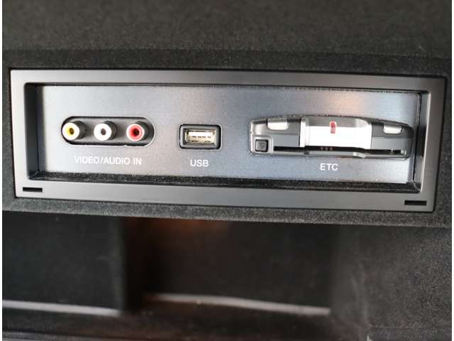 アウディ Ａ３　スポーツバック １．４　ＴＦＳＩ H24年 (関東) 99