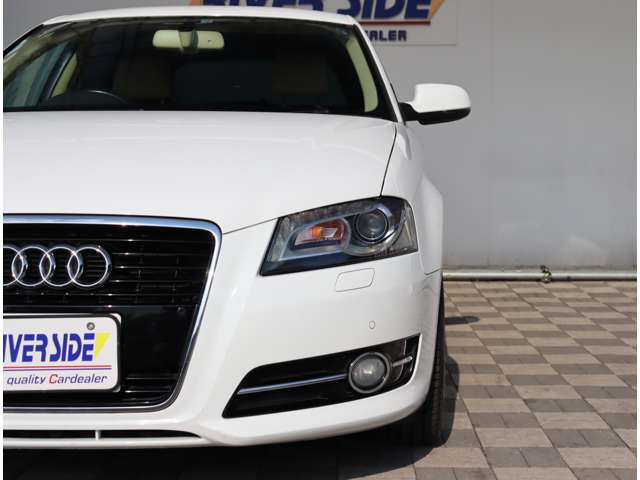 アウディ Ａ３　スポーツバック １．４　ＴＦＳＩ H24年 (関東) 99