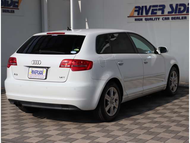アウディ Ａ３　スポーツバック １．４　ＴＦＳＩ H24年 (関東) 99