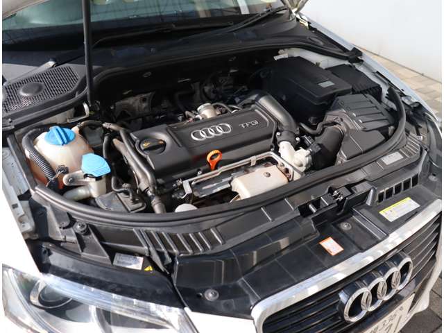 アウディ Ａ３　スポーツバック １．４　ＴＦＳＩ H24年 (関東) 99