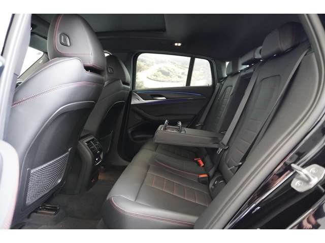 ＢＭＷ Ｘ４ Ｘドライブ２０Ｄ Ｍスポーツ ディーゼルターボ ４ＷＤ R6年 (近畿) 99