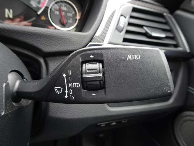 ＢＭＷ Ｍ４クーペ コンペティション Ｍ ＤＣＴ ドライブロジック R1年 (近畿) 99