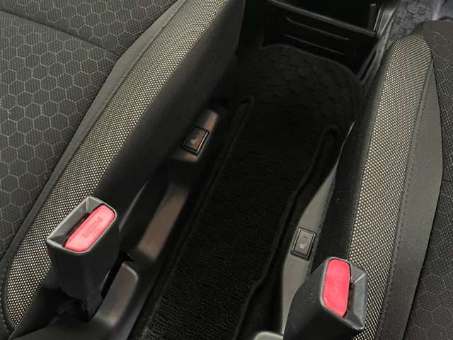 スズキ クロスビー １．０ ハイブリッド ＭＸ スズキ セーフティ サポートパッケージ装着車 ４ＷＤ H30年 (北海道) 99