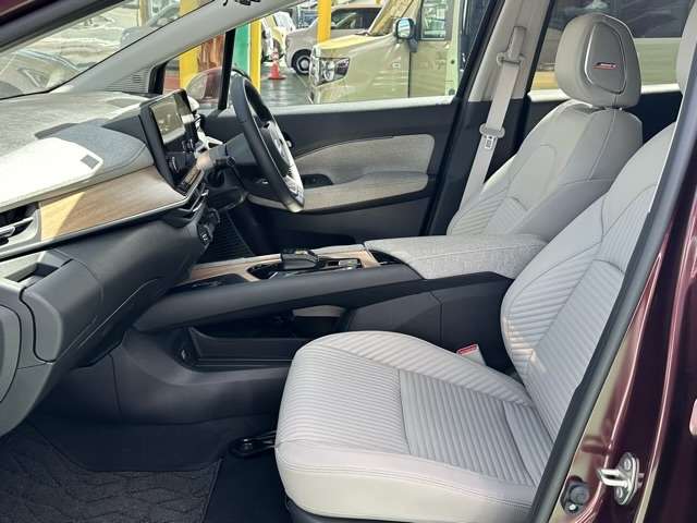 日産 ノートオーラ １．２ Ｇ レザーエディション R4年 (東海) 99