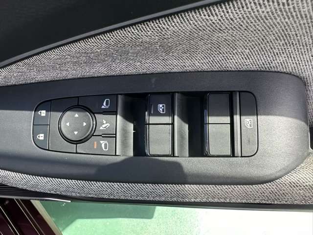 日産 ノートオーラ １．２ Ｇ レザーエディション R4年 (東海) 99