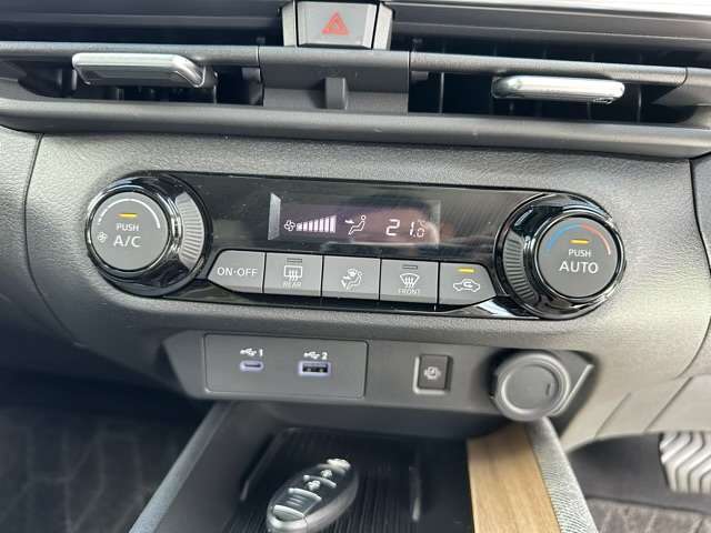 日産 ノートオーラ １．２ Ｇ レザーエディション R4年 (東海) 99