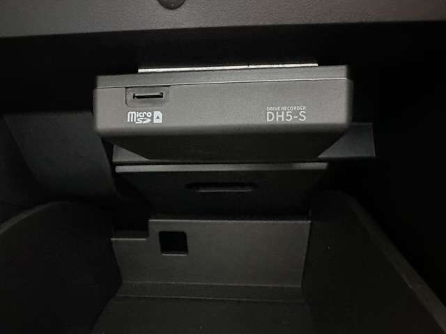 日産 ノートオーラ １．２ Ｇ レザーエディション R4年 (東海) 99