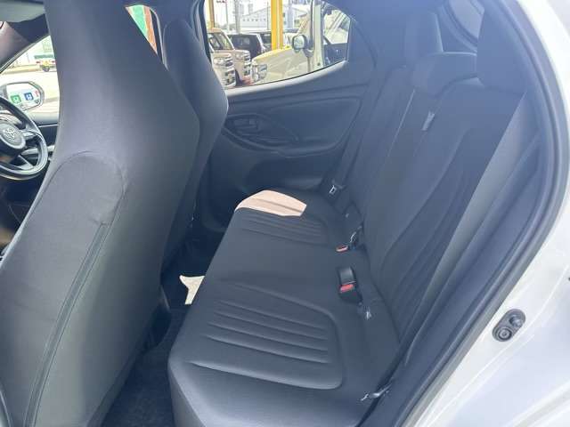 トヨタ ヤリス １．０ Ｇ R5年 (東海) 99