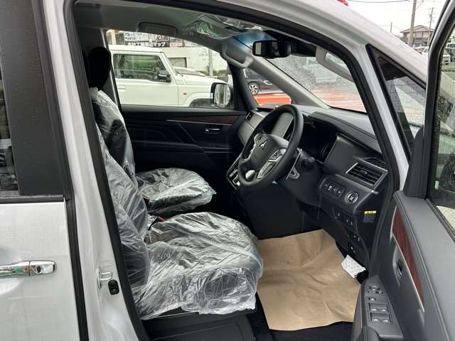 三菱 デリカ　Ｄ：５ ２．２ Ｐ ディーゼルターボ ４ＷＤ R6年 (東海) 99