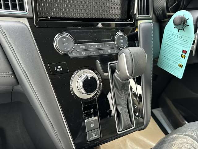 三菱 デリカ　Ｄ：５ ２．２ Ｐ ディーゼルターボ ４ＷＤ R6年 (東海) 99