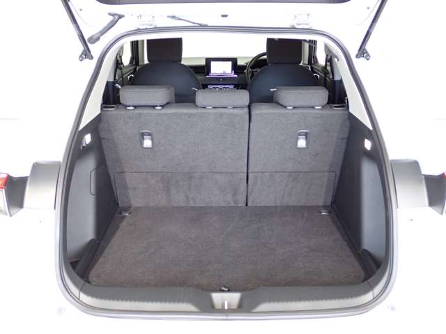 ホンダ ヴェゼル １．５ Ｅ：ＨＥＶ Ｘ R4年 (関東) 99