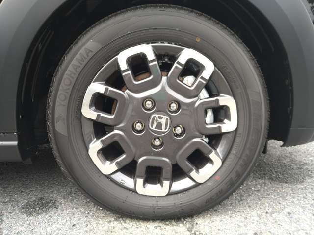 ホンダ フリード　ハイブリッド １．５ Ｅ：ＨＥＶ クロスター R6年 (九州・沖縄) 99