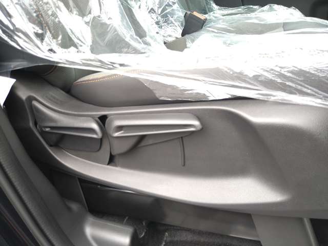 ホンダ フリード　ハイブリッド １．５ Ｅ：ＨＥＶ クロスター R6年 (九州・沖縄) 99