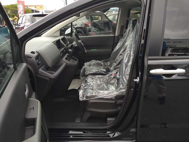 ホンダ フリード　ハイブリッド １．５ Ｅ：ＨＥＶ クロスター R6年 (九州・沖縄) 99