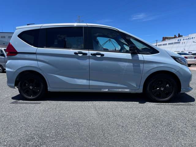 ホンダ フリード　ハイブリッド １．５ ハイブリッド Ｇ ブラックスタイル R6年 (九州・沖縄) 99