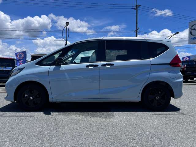 ホンダ フリード　ハイブリッド １．５ ハイブリッド Ｇ ブラックスタイル R6年 (九州・沖縄) 99