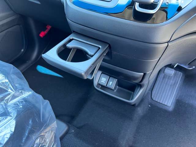 ホンダ フリード　ハイブリッド １．５ ハイブリッド Ｇ ブラックスタイル R6年 (九州・沖縄) 99