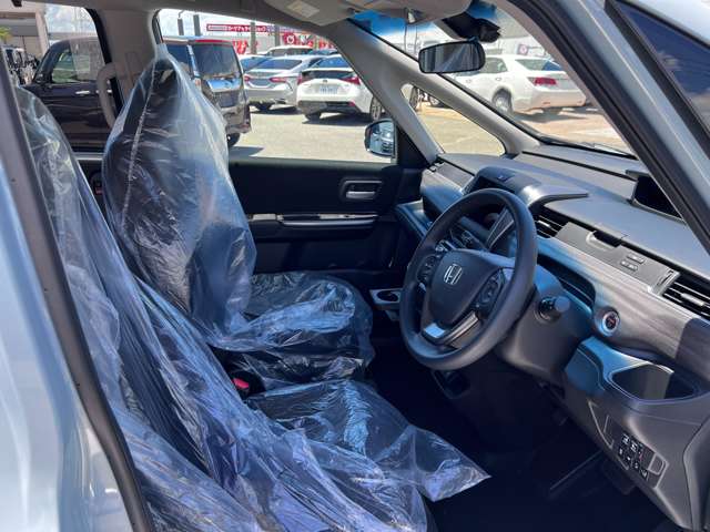 ホンダ フリード　ハイブリッド １．５ ハイブリッド Ｇ ブラックスタイル R6年 (九州・沖縄) 99