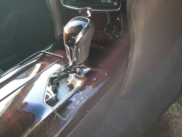 トヨタ クラウン ２．５ ロイヤルサルーン H28年 (九州・沖縄) 99