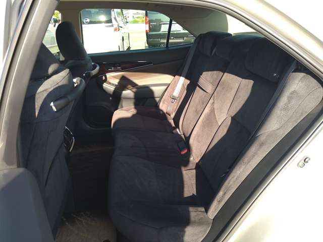 トヨタ クラウン ２．５ ロイヤルサルーン H28年 (九州・沖縄) 99