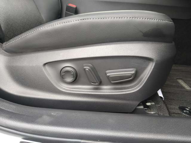 トヨタ カムリ ２．５ ＷＳ レザーパッケージ R1年 (九州・沖縄) 99