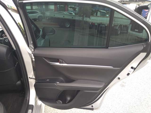 トヨタ カムリ ２．５ ＷＳ レザーパッケージ R1年 (九州・沖縄) 99