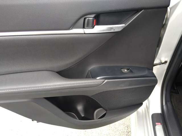 トヨタ カムリ ２．５ ＷＳ レザーパッケージ R1年 (九州・沖縄) 99