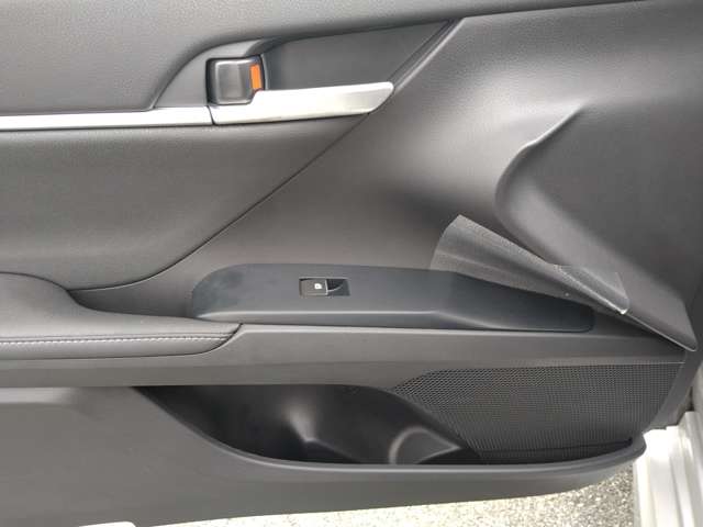 トヨタ カムリ ２．５ ＷＳ レザーパッケージ R1年 (九州・沖縄) 99