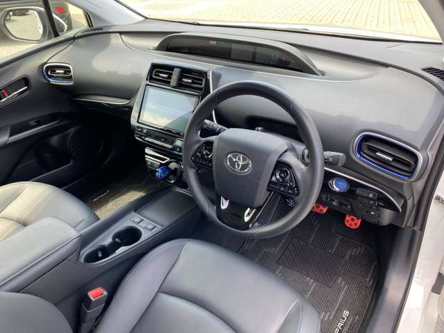 トヨタ プリウス １．８ Ｓ ツーリングセレクション R2年 (九州・沖縄) 99