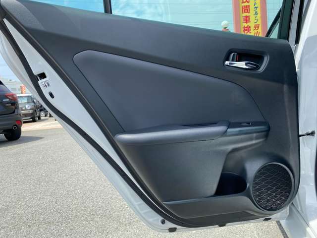 トヨタ プリウス １．８ Ｓ ツーリングセレクション R2年 (九州・沖縄) 99